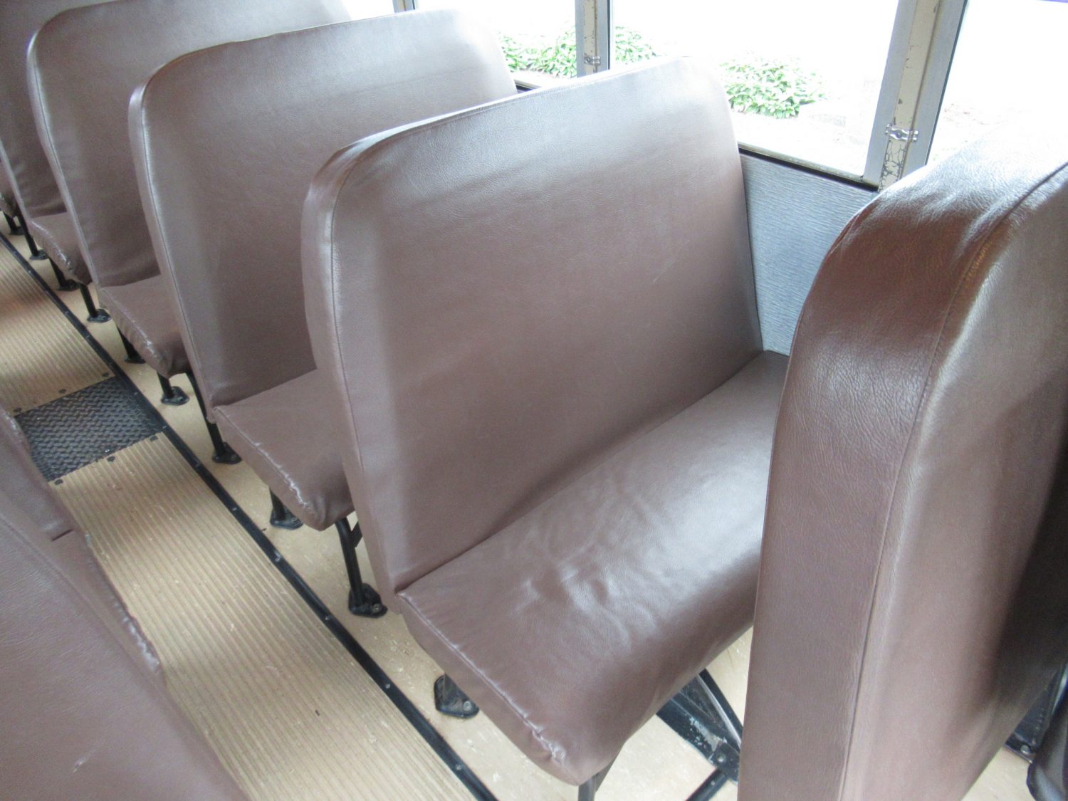 2002 Thomas HDX 75 Passenger School Bus - B16505 - Image 9