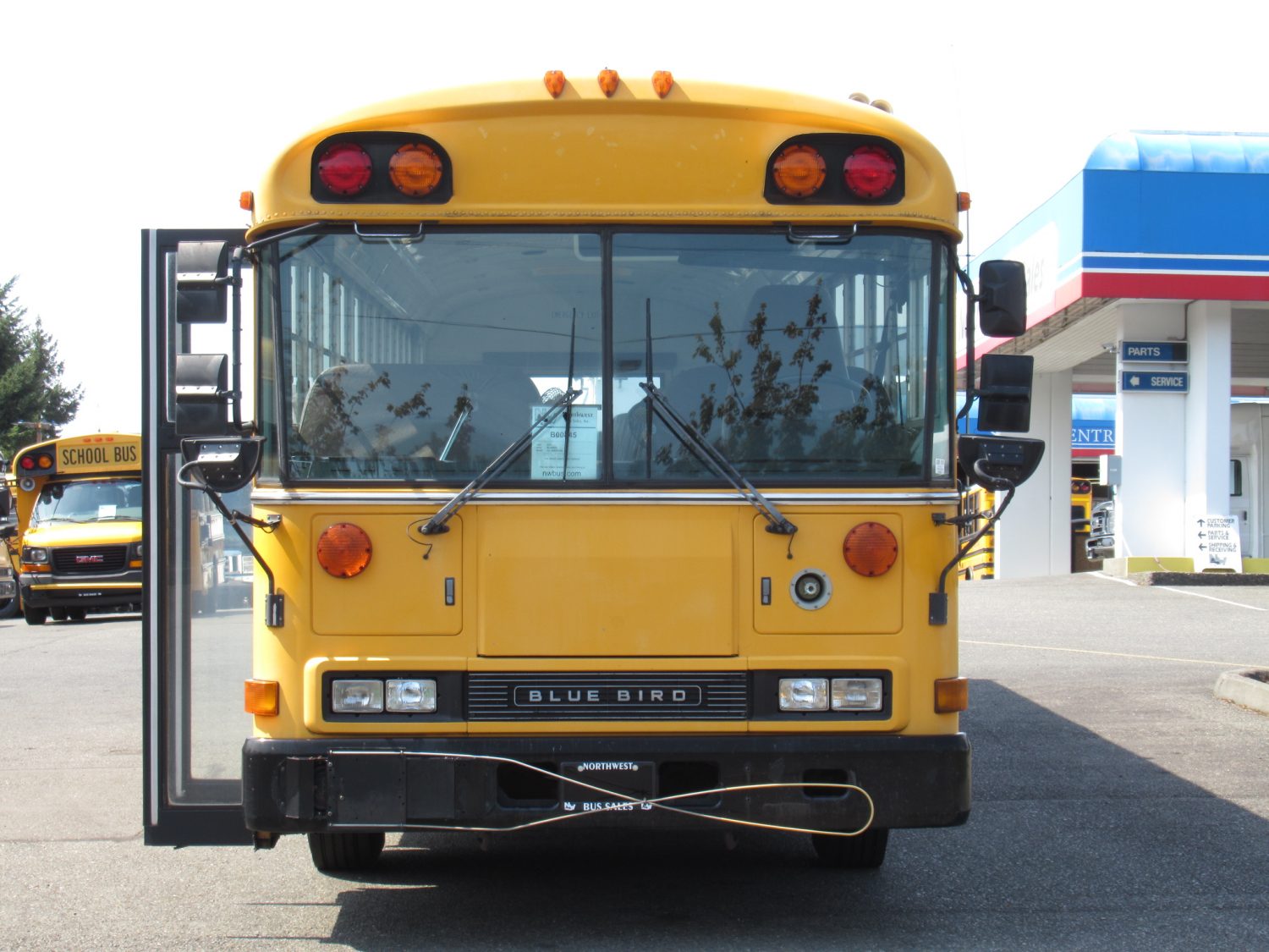 2001 Blue Bird All American 84 Passenger School Bus - B00845 - Image 12