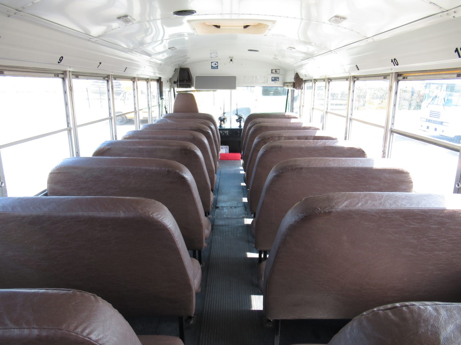 2001 Blue Bird All American 84 Passenger School Bus - B00845 - Image 8