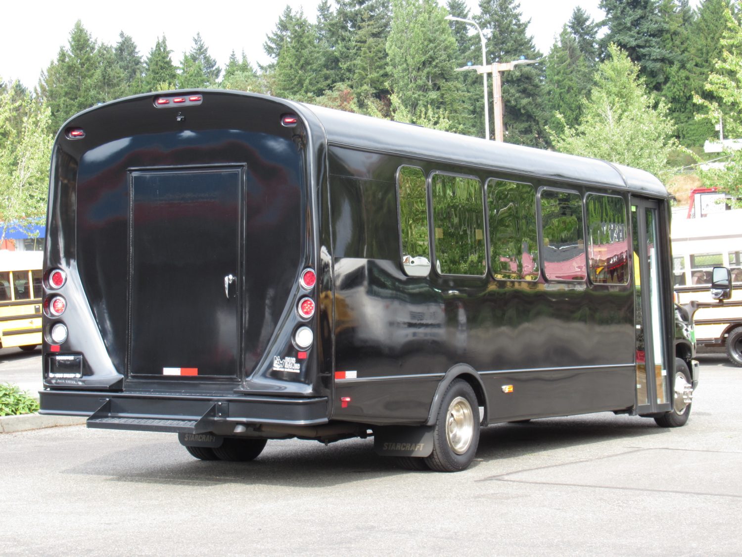 2014 Ford Starcraft MVP 24 Passenger Executive Shuttle Bus - S91926 - Image 3