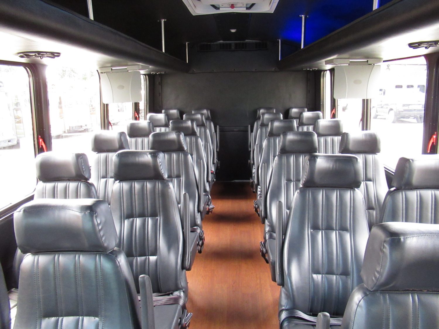 2014 Ford Starcraft MVP 24 Passenger Executive Shuttle Bus - S91926 - Image 5