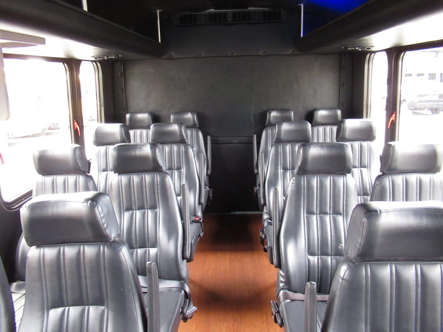 2014 Ford Starcraft MVP 24 Passenger Executive Shuttle Bus - S91926 - Image 6