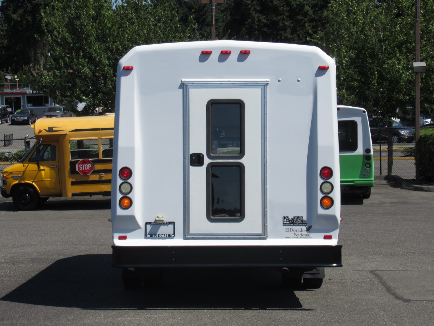 2008 Ford Eldorado Aerotech 16 Passenger + 2 Wheelchair Shuttle Bus - S56579 - Image 11