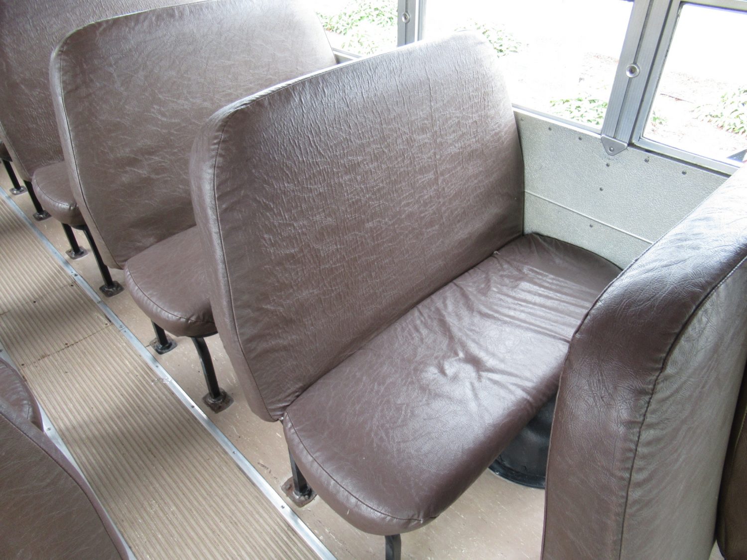 2000 Blue Bird All American 78 Passenger School Bus - B87864 - Image 9