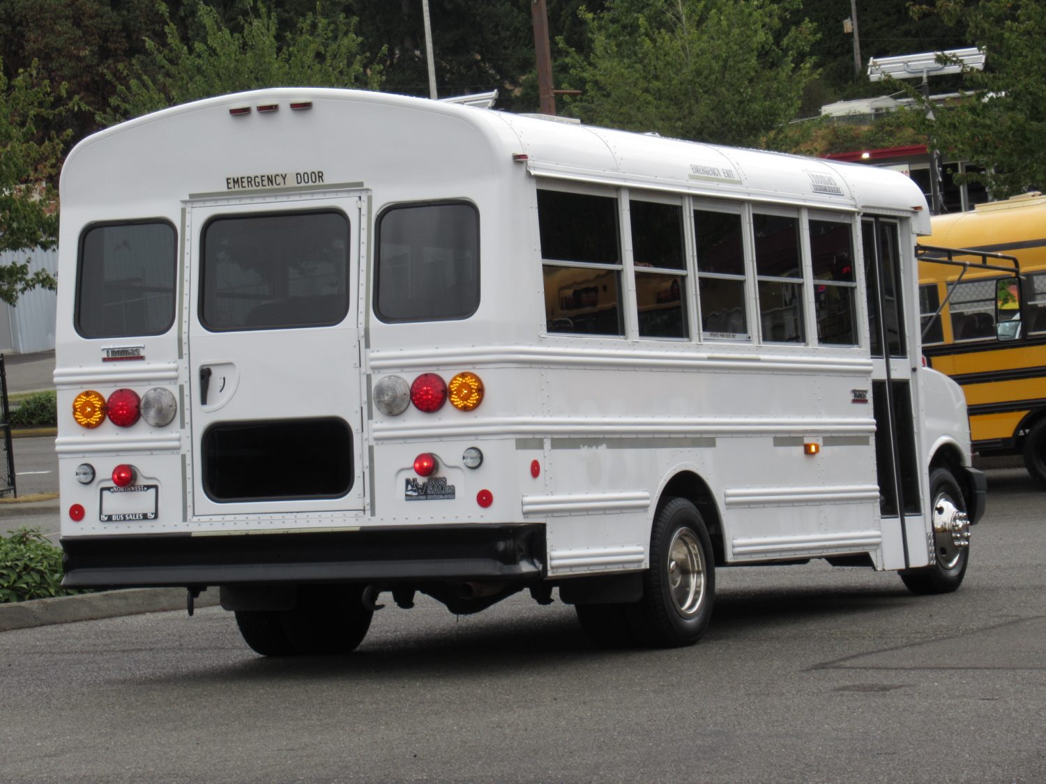 2008 GMC Thomas Minotaur 14 Passenger MFSAB - B32233 - Image 3