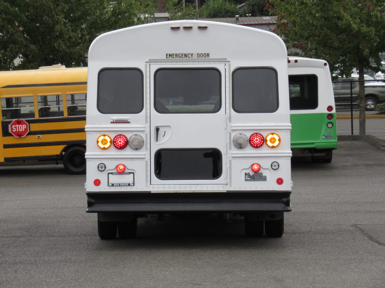 2008 GMC Thomas Minotaur 14 Passenger MFSAB - B32233 - Image 11