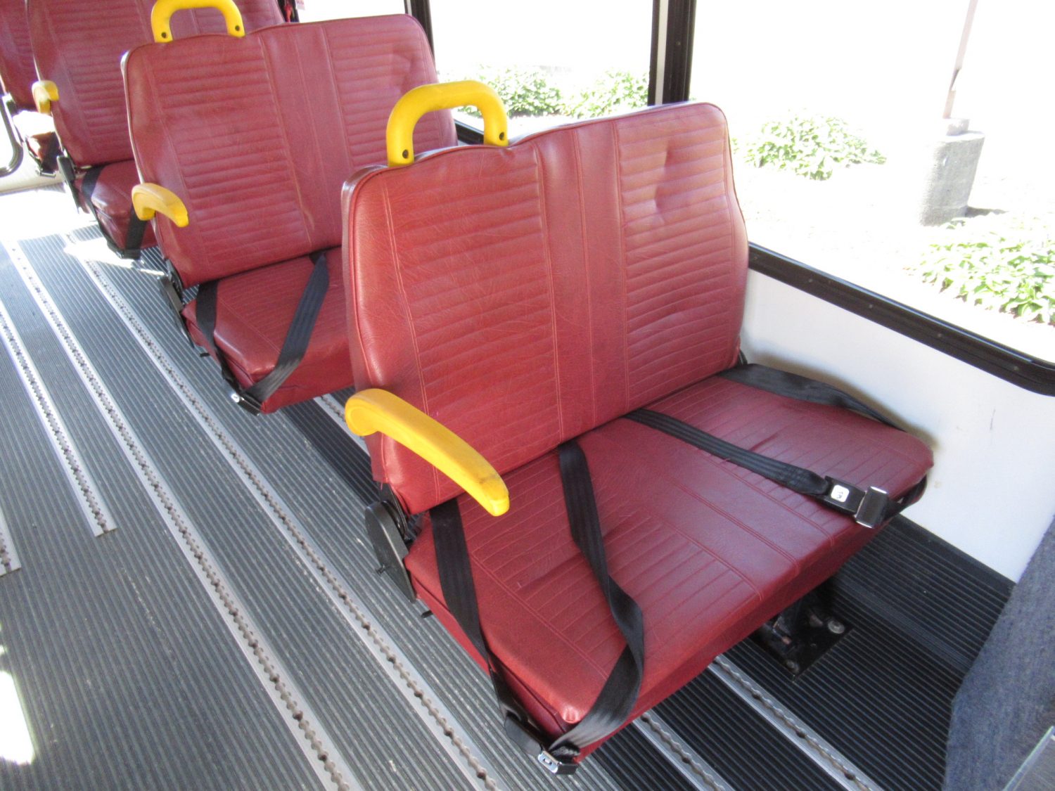 2012 Chevrolet Goshen GC II 13 ADA Shuttle Bus - S99665 - Image 9