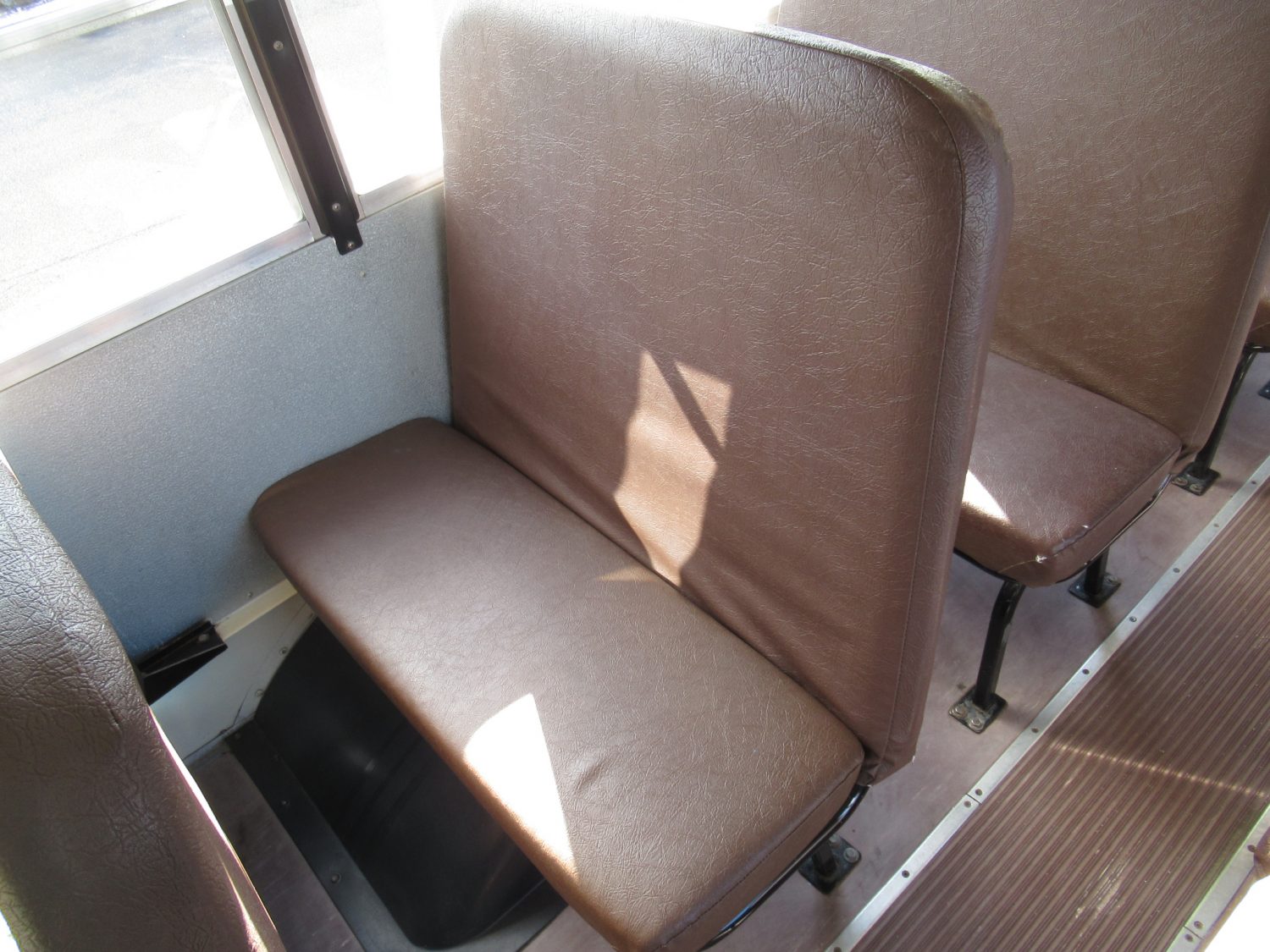 2009 International RE-300 78 Passenger School Bus - B47239 - Image 9