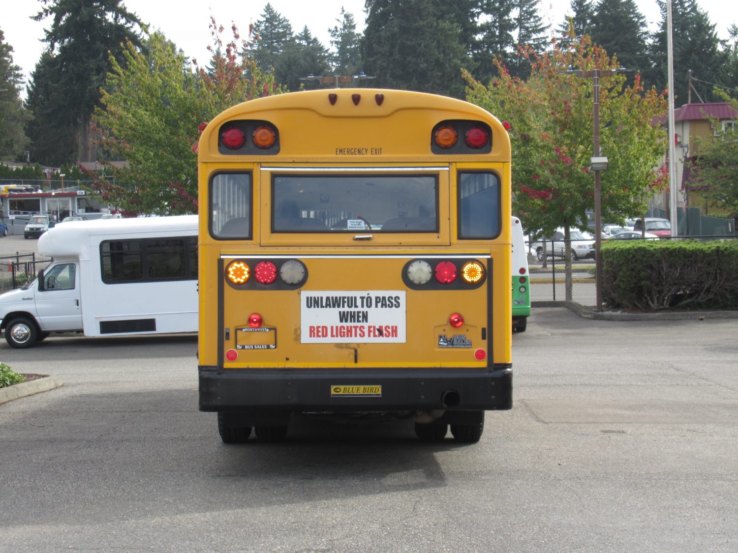 2001 Blue Bird All American 84 Passenger School Bus - B00841 - Image 11