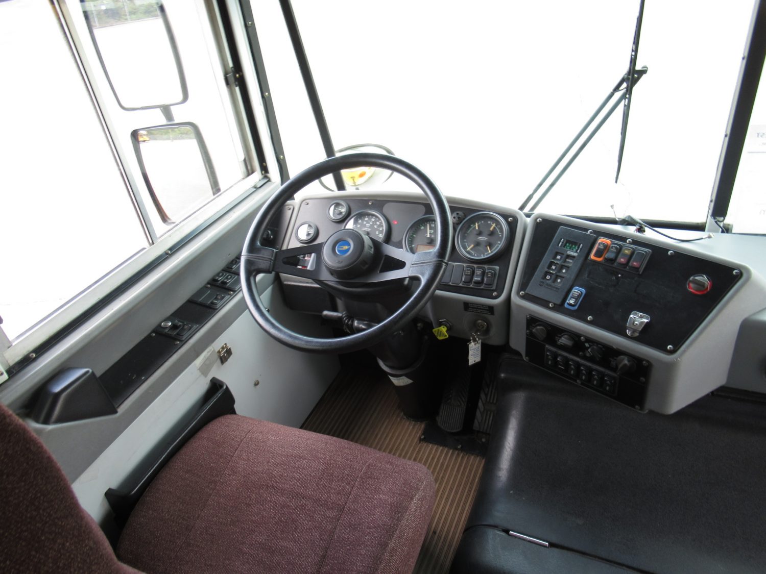 2009 Bluebird All American 84 Passenger School Bus - B60648 - Image 5