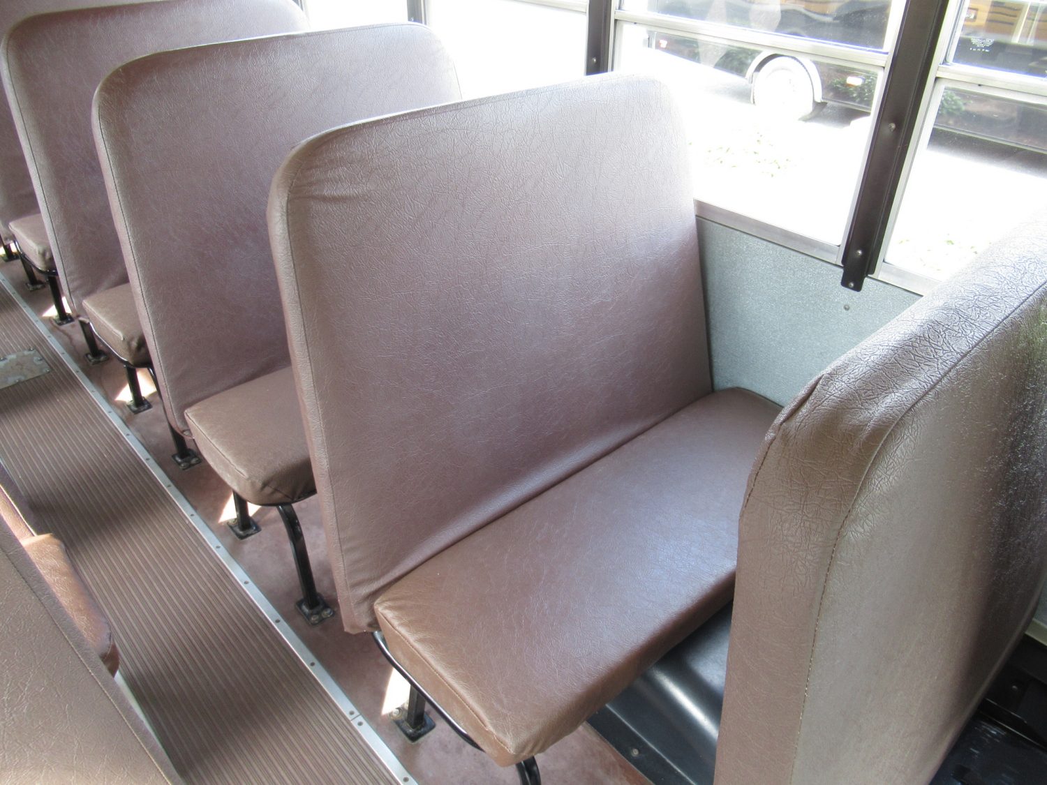 2009 International RE-300 78 Passenger School Bus - B47232 - Image 9