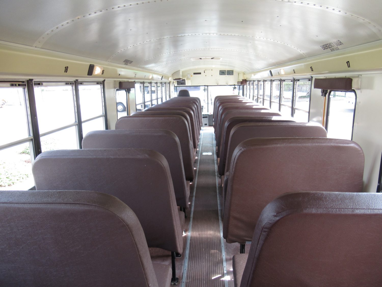 2009 International RE-300 78 Passenger School Bus - B47232 - Image 8