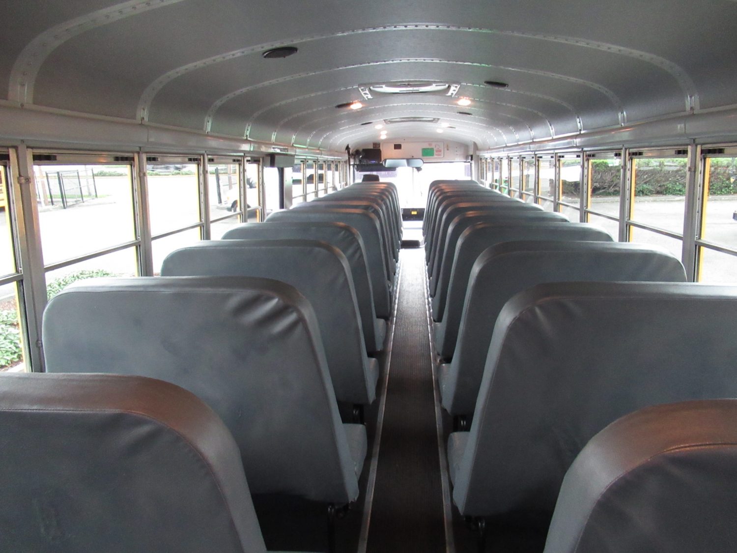 2009 Thomas Saf-T-Liner 78 Passenger School Bus - B13404 - Image 8