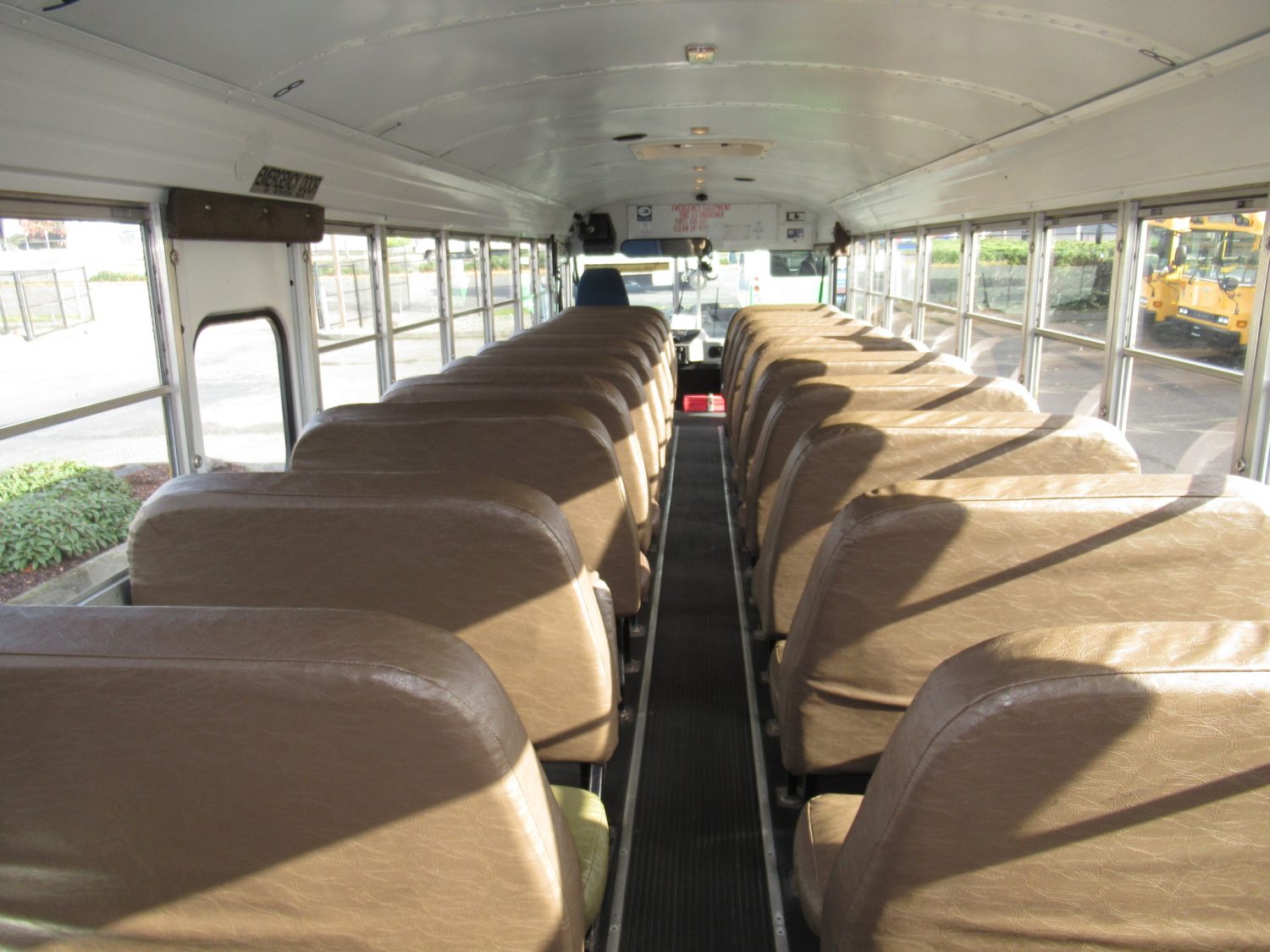 2003 Blue Bird All American 84 Passenger School Bus - B08927 - Image 8