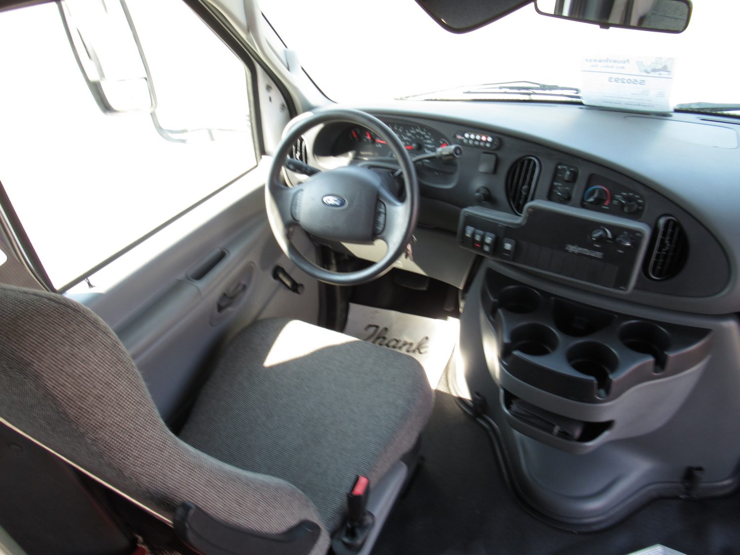 2006 Ford Startrans Senator 20 Passenger + 2 Wheelchair - S50293 - Image 5