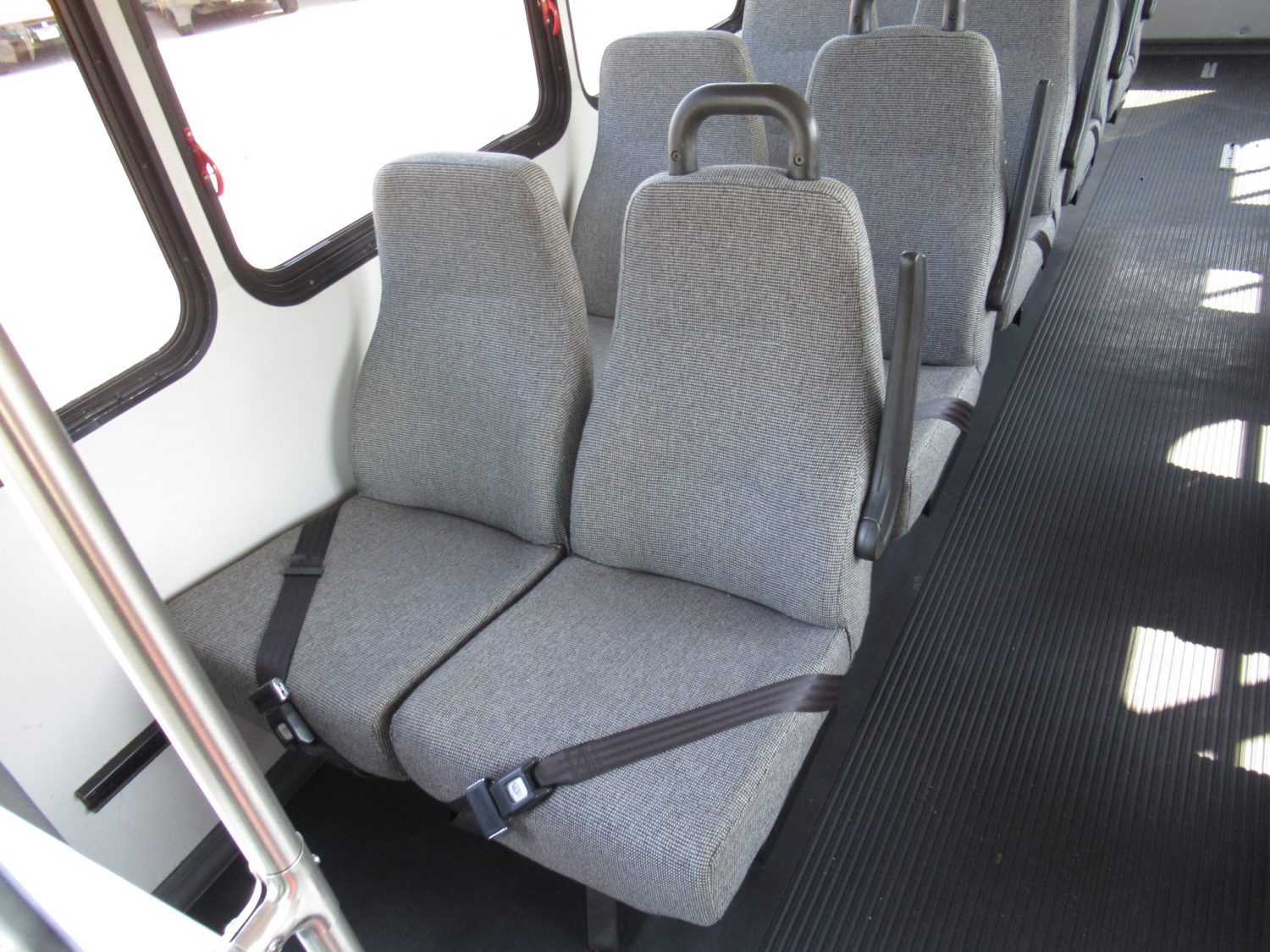 2006 Ford Startrans Senator 20 Passenger + 2 Wheelchair - S50293 - Image 9