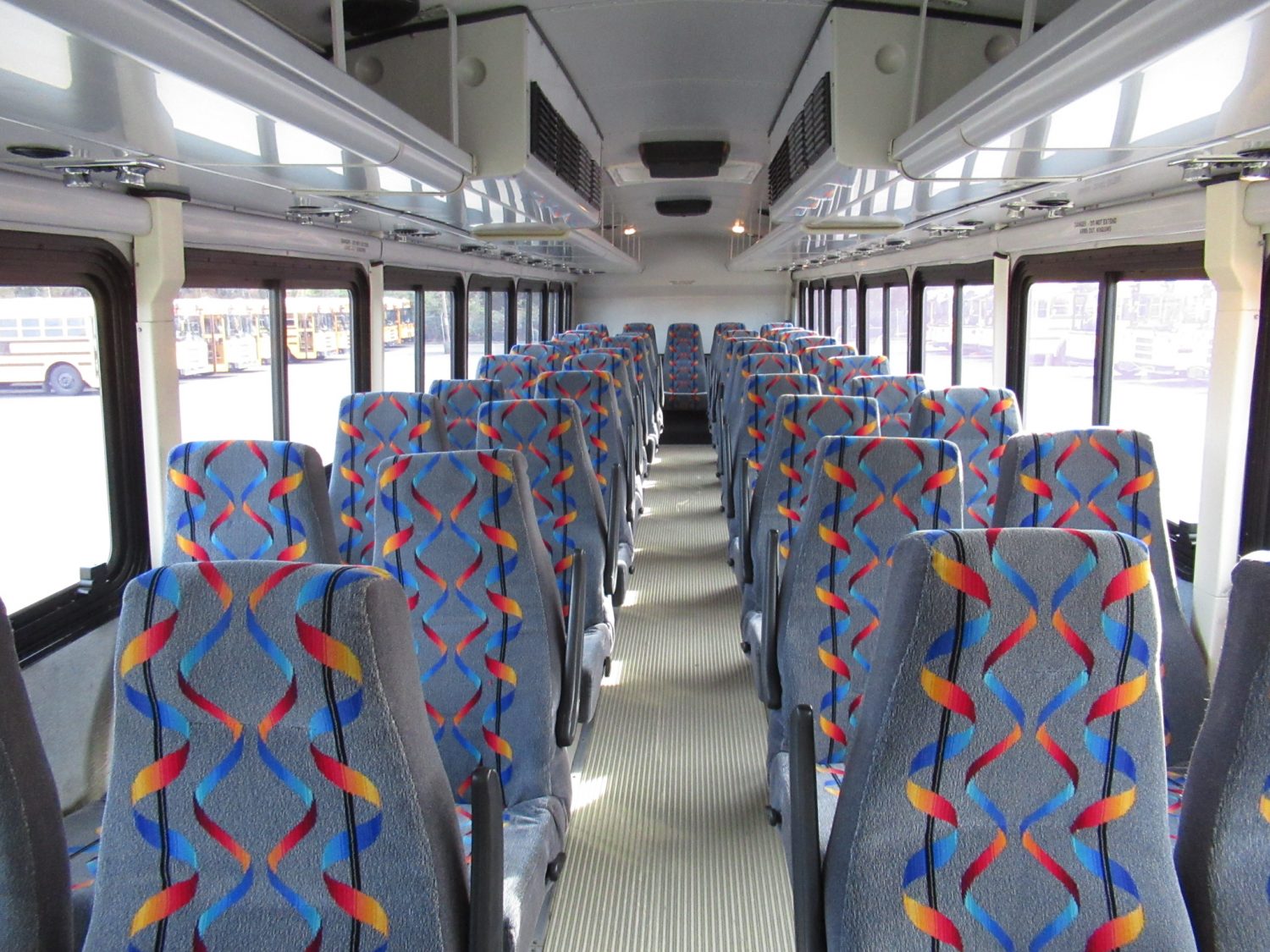 2006 Thomas HDX 45 Passenger Commercial Bus - B62470 - Image 6