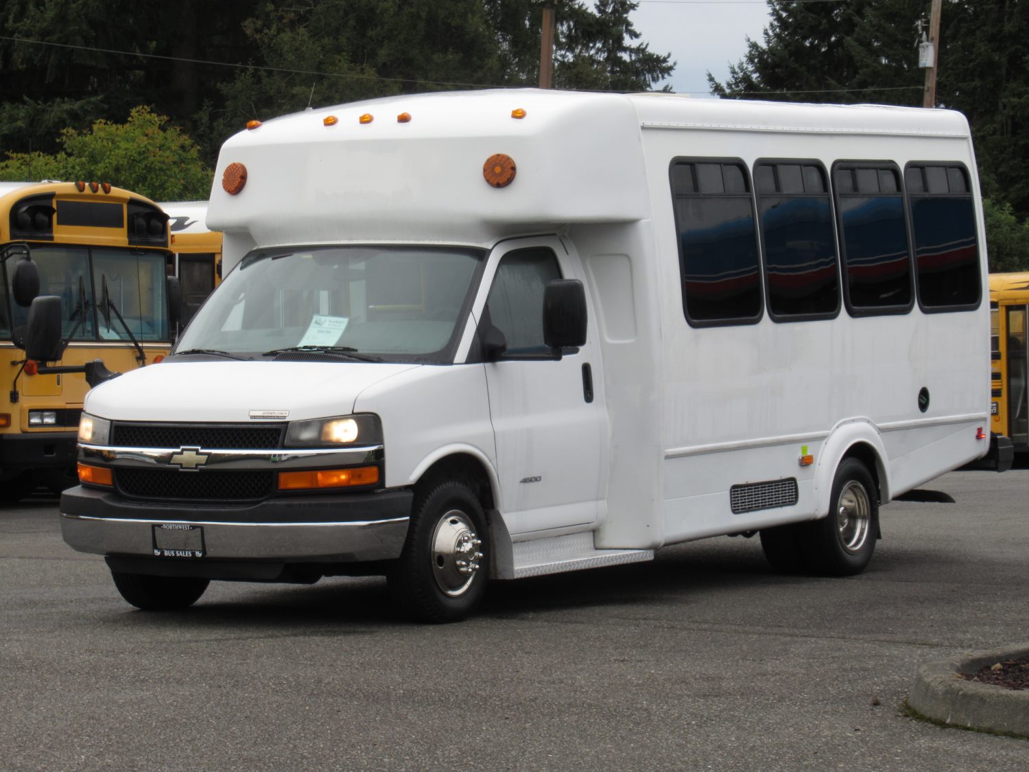 2012 Chevrolet Goshen GC II 13 ADA Shuttle Bus - S94789 - Image 2