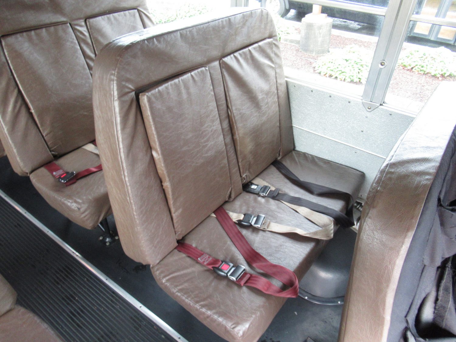 2004 Blue Bird All American 45 Passenger Short School Bus - B18595 - Image 9