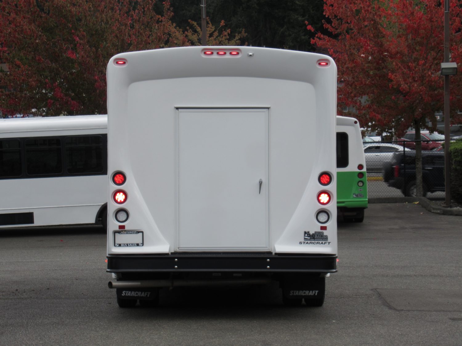 2018 Ford Starcraft MVP 21 Passenger w/ Rear Luggage - S29949 - Image 11