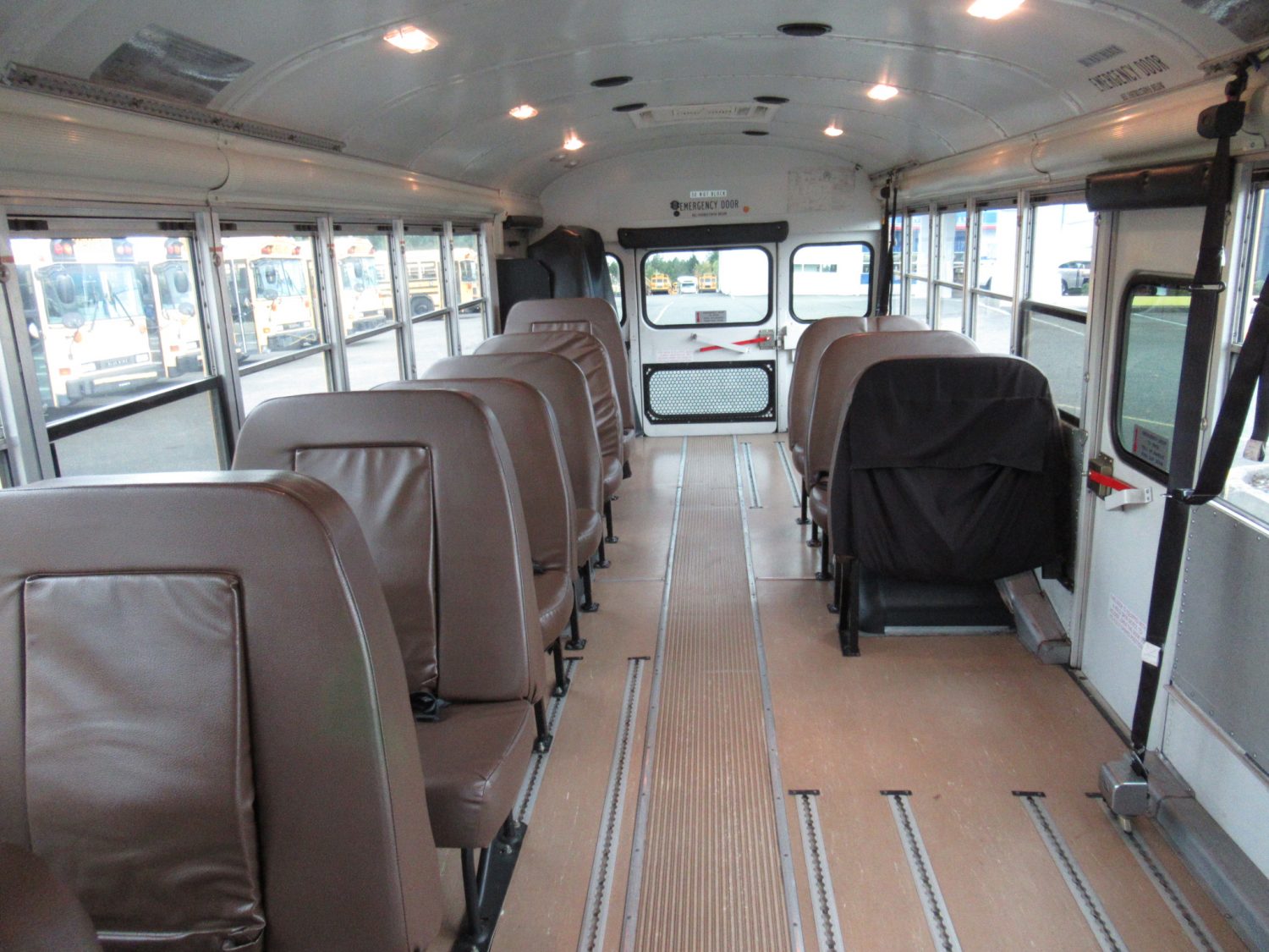 2006 Blue Bird All American 20 Passenger + 2 Wheelchair Short School Bus - B37891 - Image 6