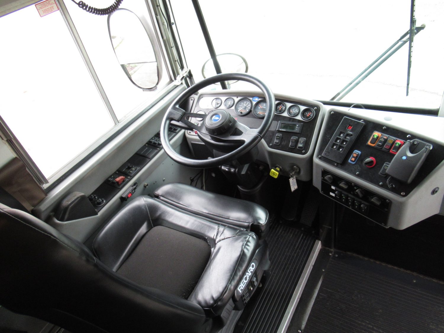 2003 Blue Bird All American 75 Passenger School Bus - B12395 - Image 6