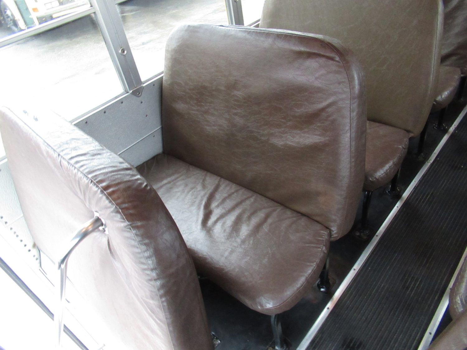 2003 Blue Bird All American 75 Passenger School Bus - B12398 - Image 9