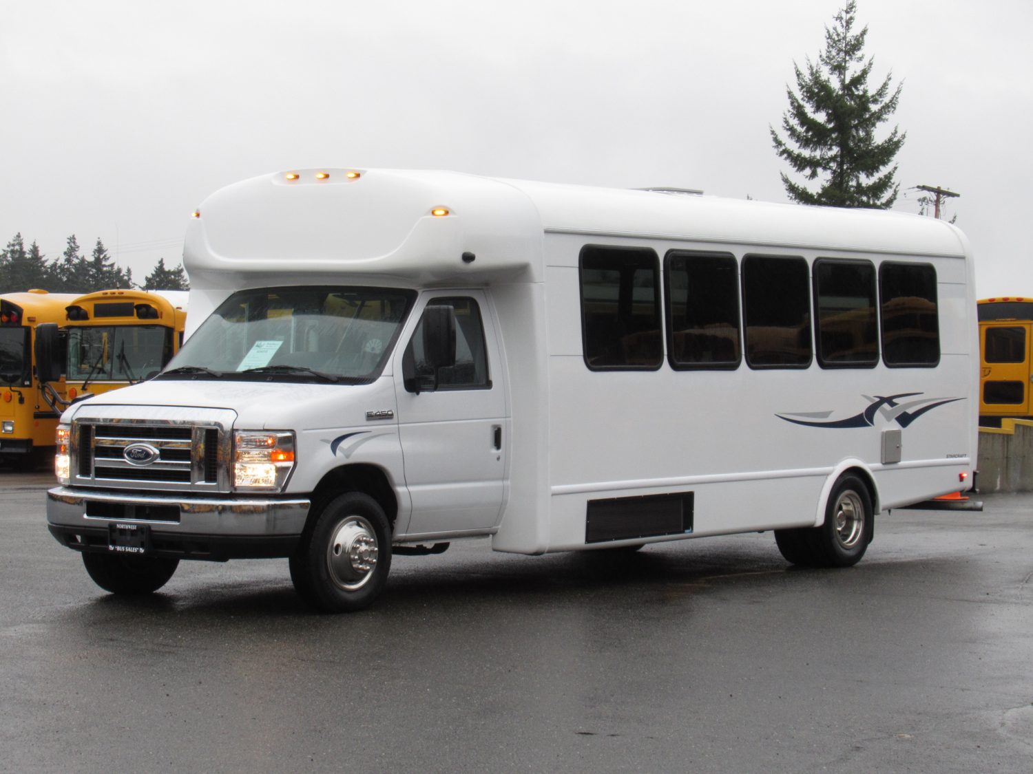 2016 Ford Starcraft MVP 28 Passenger Shuttle Bus - S24316 - Image 2