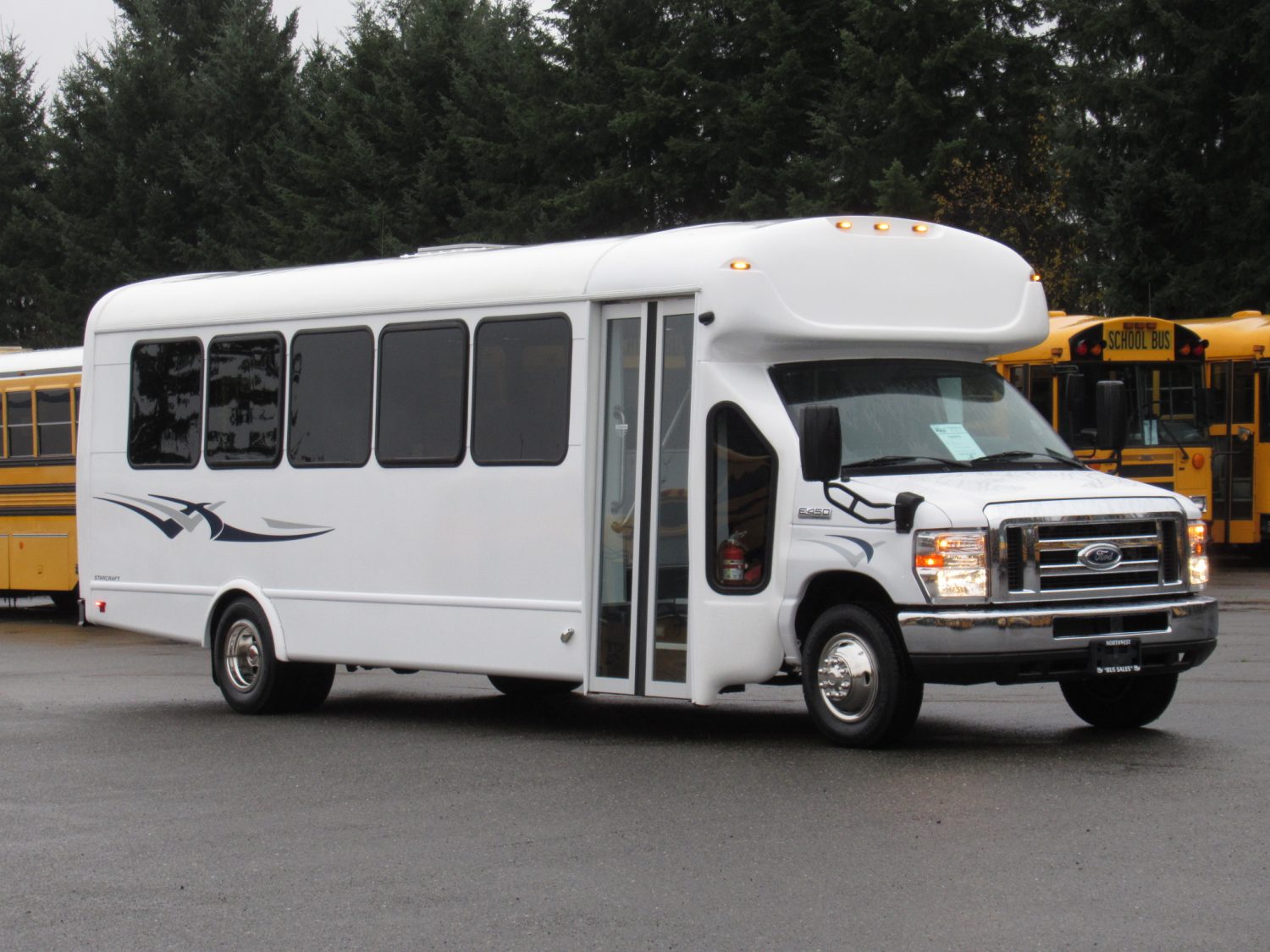 2016 Ford Starcraft MVP 28 Passenger Shuttle Bus - S24316