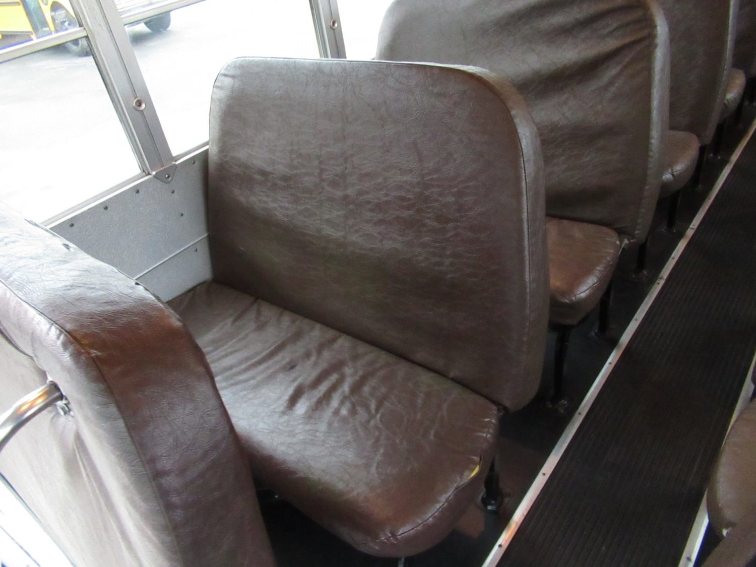 2003 Blue Bird All American 75 Passenger School Bus - B12397 - Image 9