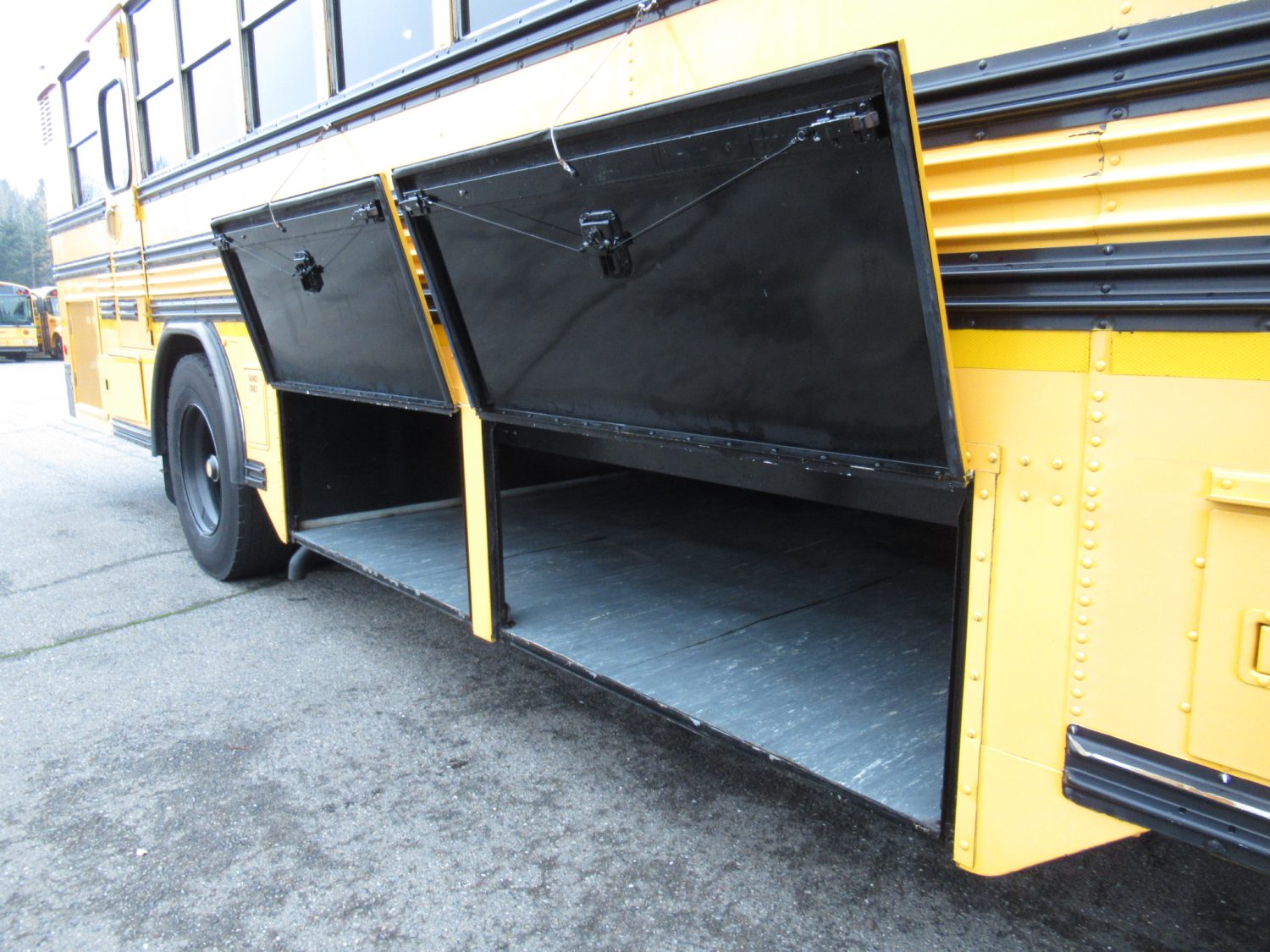 2003 Blue Bird All American 75 Passenger School Bus - B12397 - Image 10