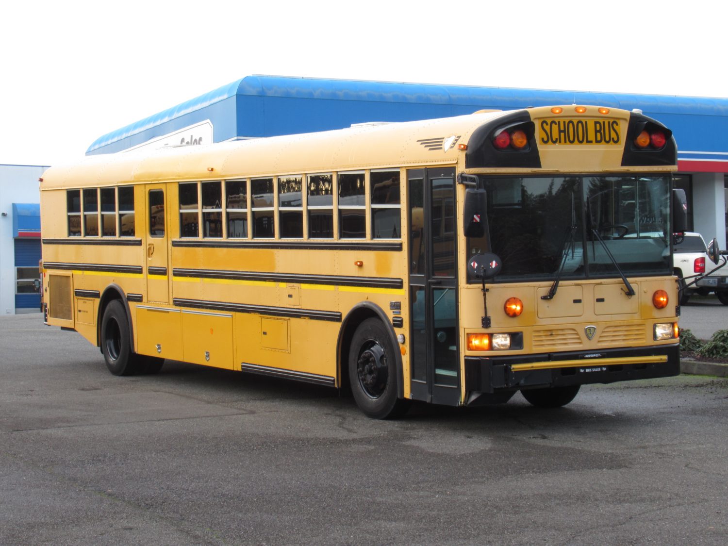 2009 International RE-300 78 Passenger School Bus - B72937
