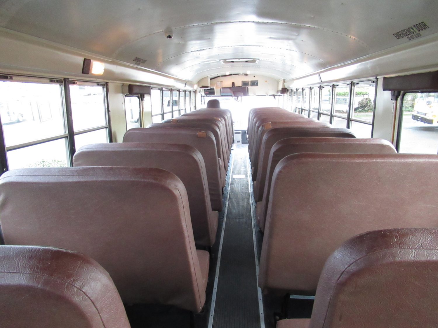 2009 International RE-300 78 Passenger School Bus - B72937 - Image 8