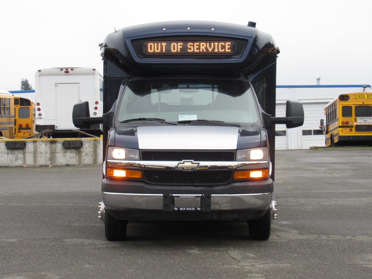 2015 Chevrolet Arboc Spirit of Mobility 19 Passenger ADA Shuttle Bus - S21698 - Image 12