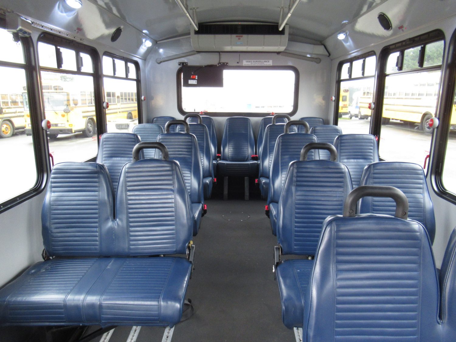 2015 Chevrolet Arboc Spirit of Mobility 19 Passenger ADA Shuttle Bus - S21698 - Image 7