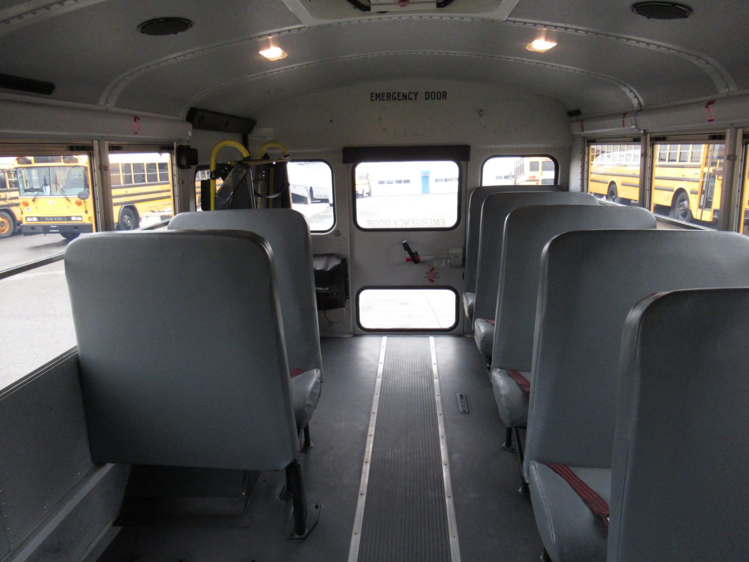 2010 Chevrolet Thomas 12 Passenger + 1 ADA School Bus - B28007 - Image 6