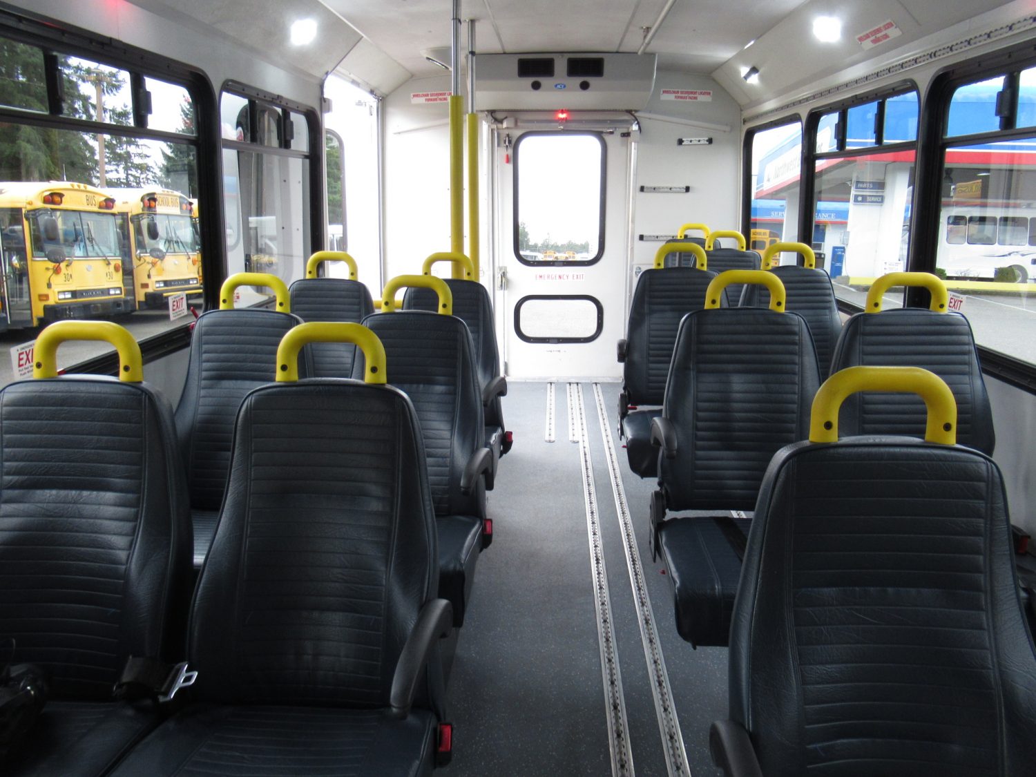 2016 Chevrolet Glaval Titan II 14 Passenger Shuttle Bus - S38275 - Image 6