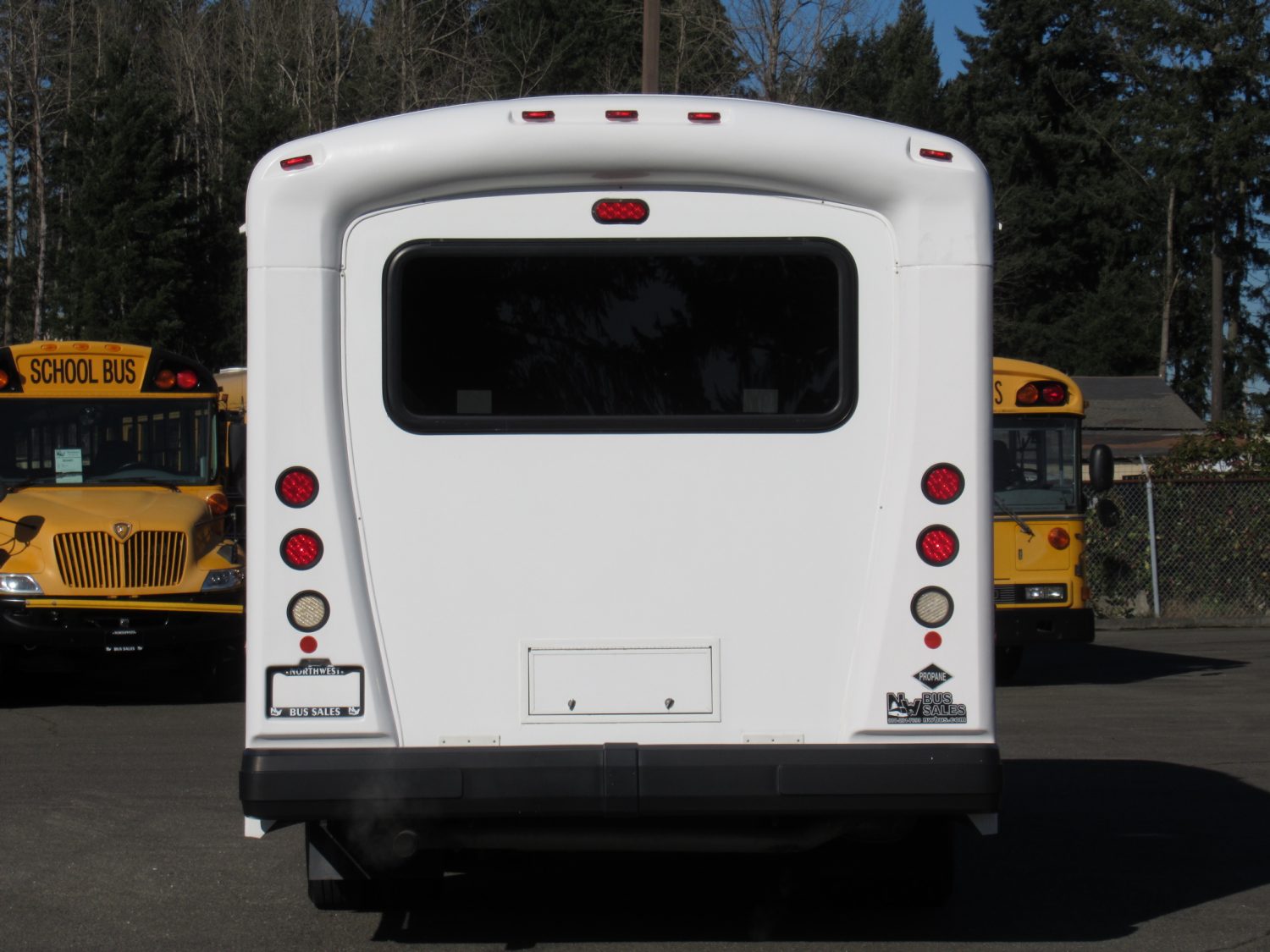 2014 Chevrolet Arboc Spirit of Mobility 17+2 ADA Shuttle Bus - S27456 - Image 12