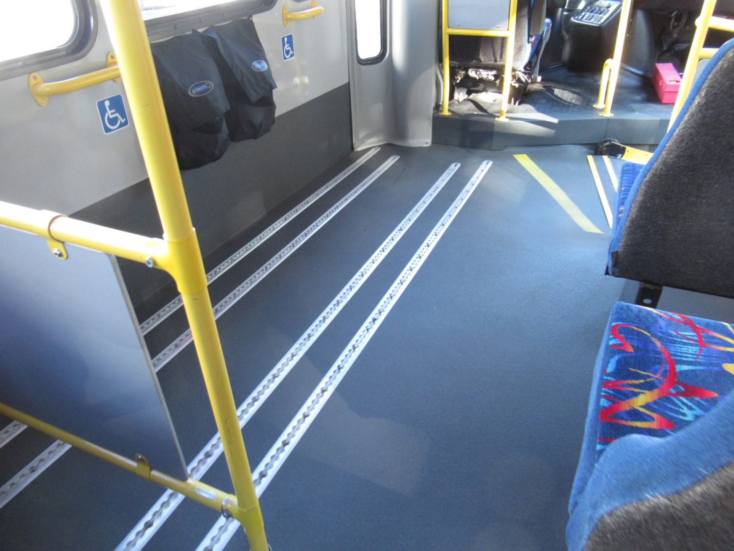 2014 Chevrolet Arboc Spirit of Mobility 17+2 ADA Shuttle Bus - S27456 - Image 10