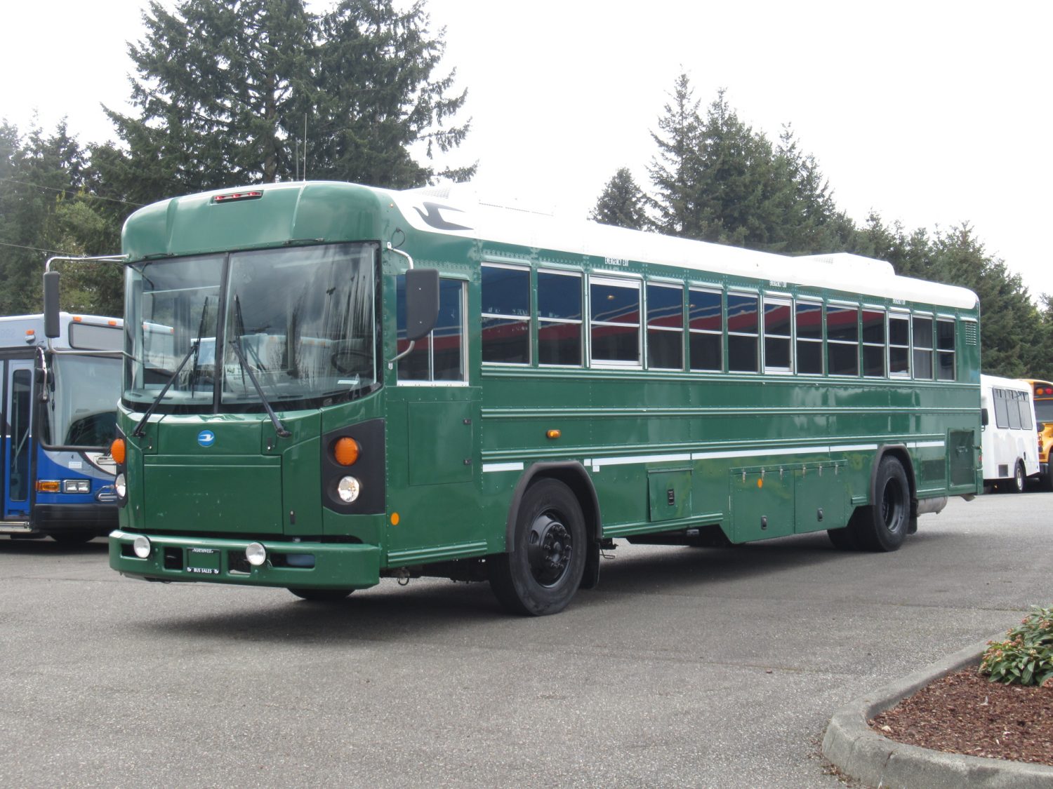 2011 Blue Bird All American 44 Passenger Commercial Bus - B81671 - Image 2