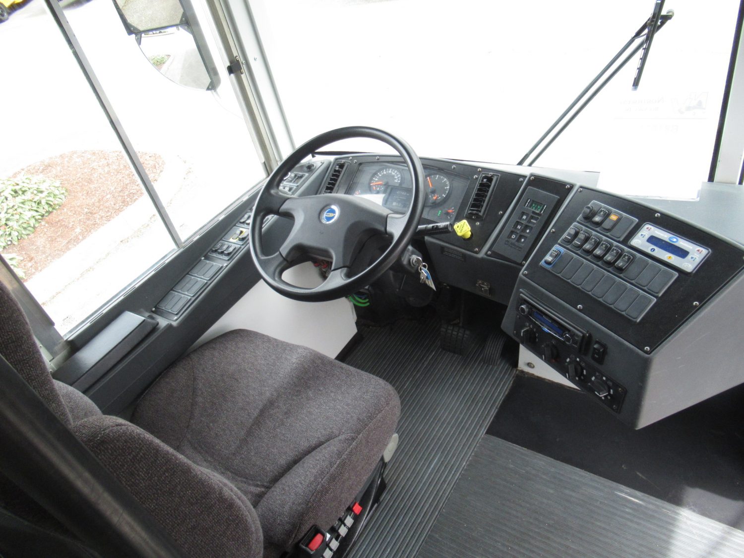 2011 Blue Bird All American 44 Passenger Commercial Bus - B81671 - Image 5