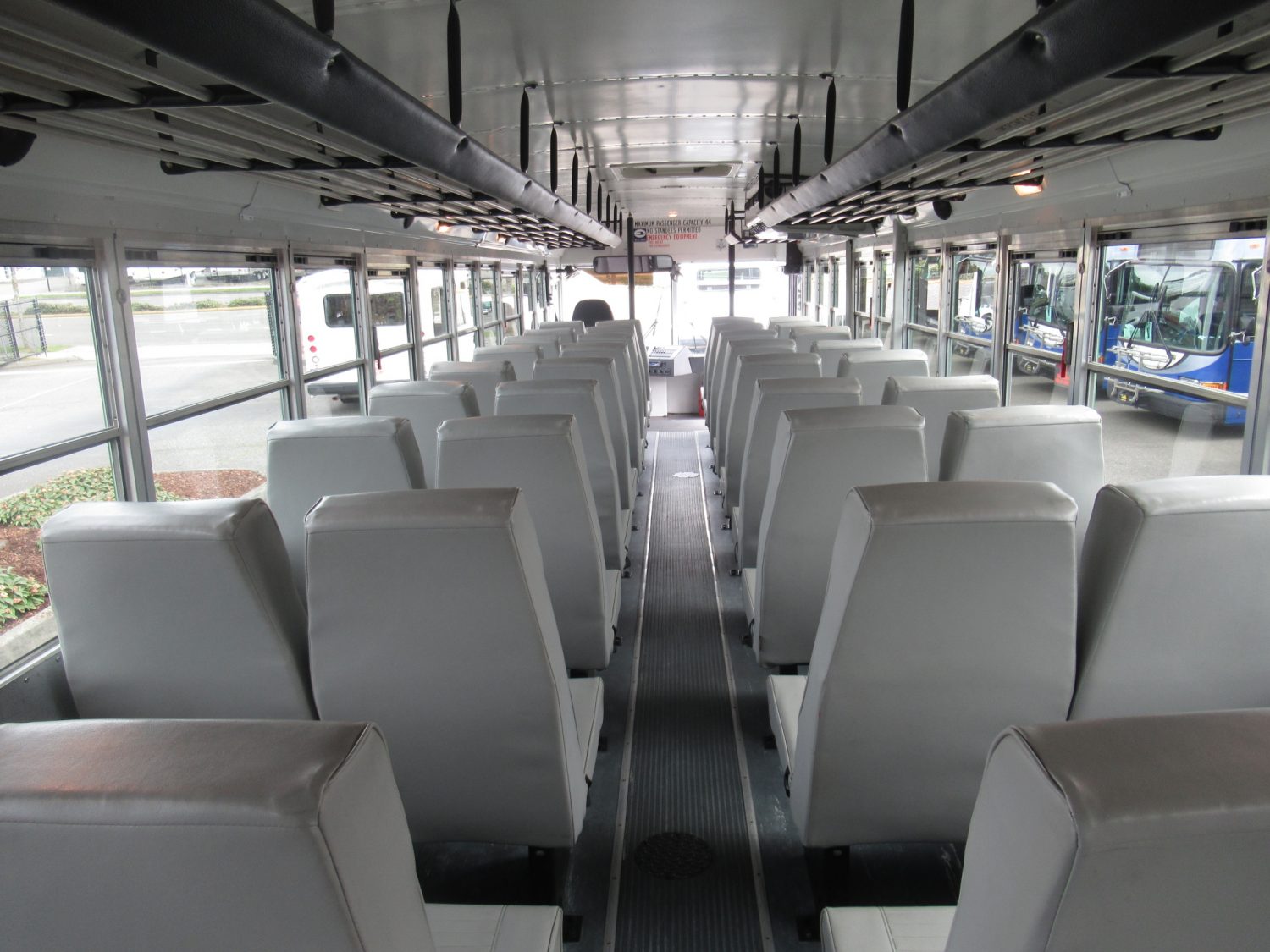 2011 Blue Bird All American 44 Passenger Commercial Bus - B81671 - Image 8