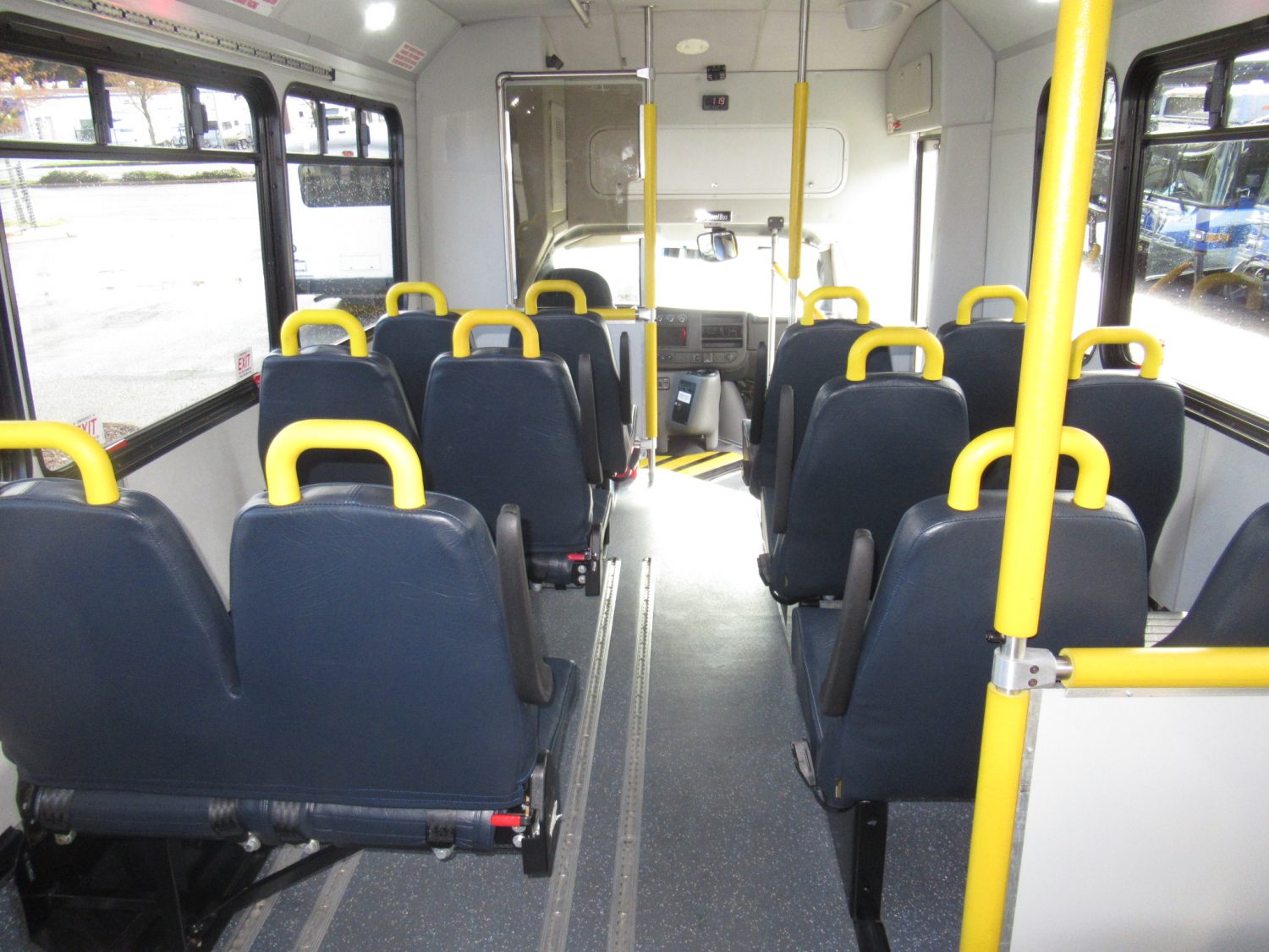 2016 Chevrolet Glaval Titan II 14 Passenger Shuttle Bus - S37653 - Image 10