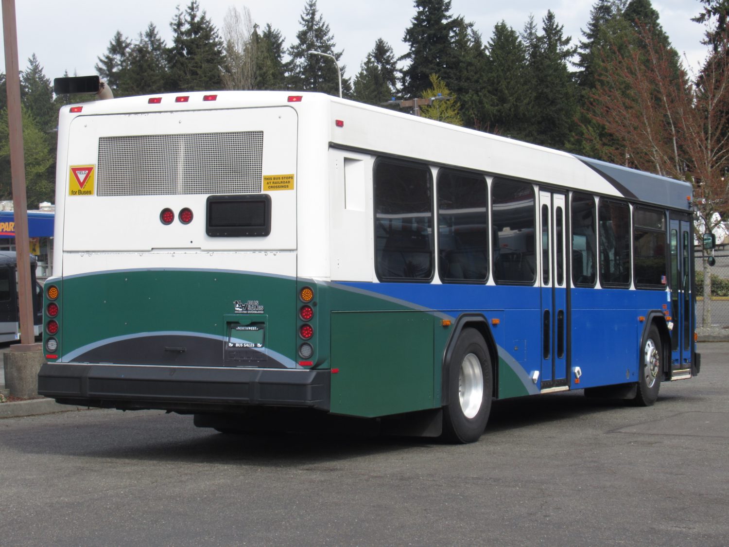 2007 Gillig Low Floor 32 Passenger ADA Transit Bus - T78387 - Image 3