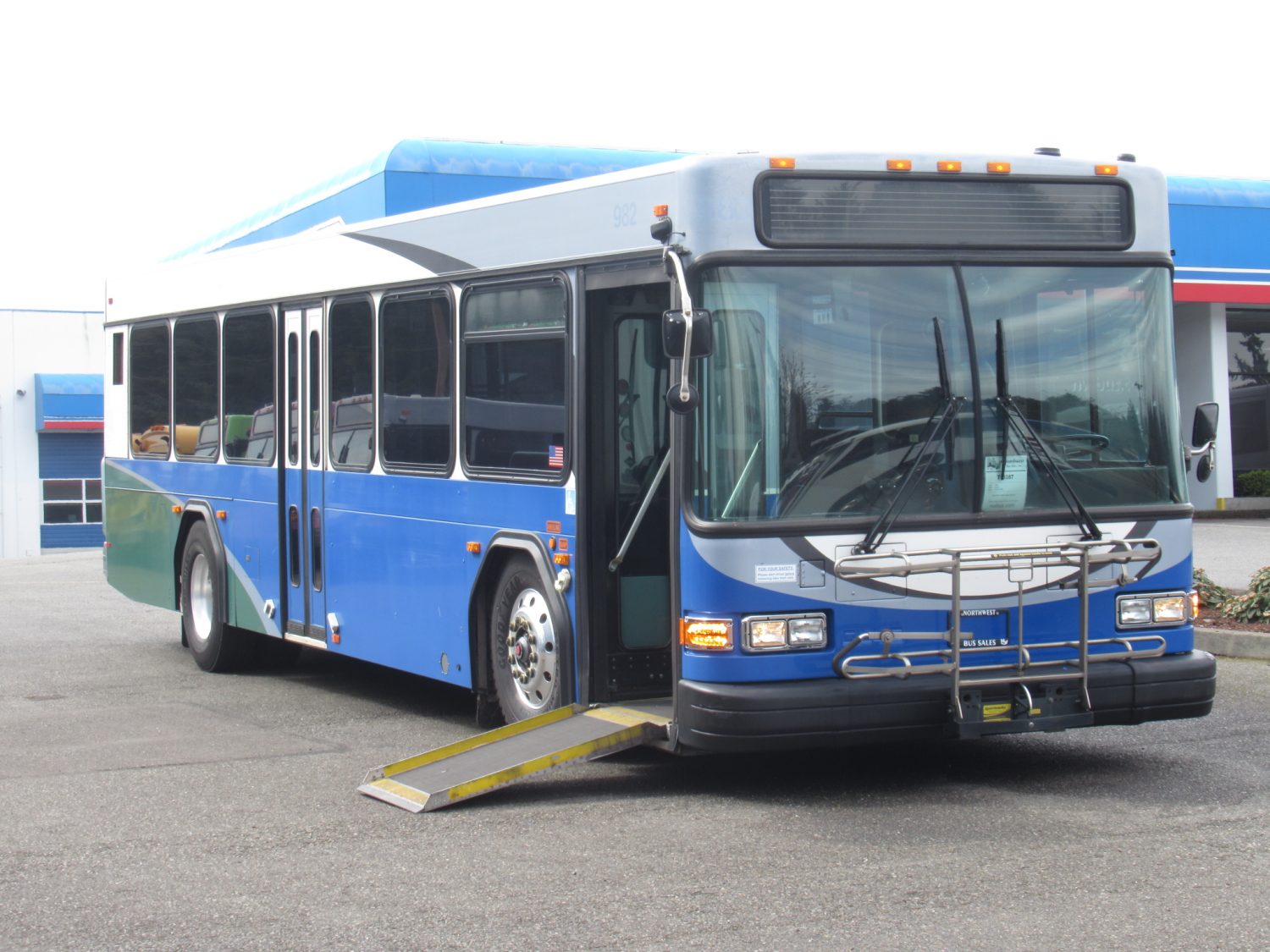 2007 Gillig Low Floor 32 Passenger ADA Transit Bus - T78387