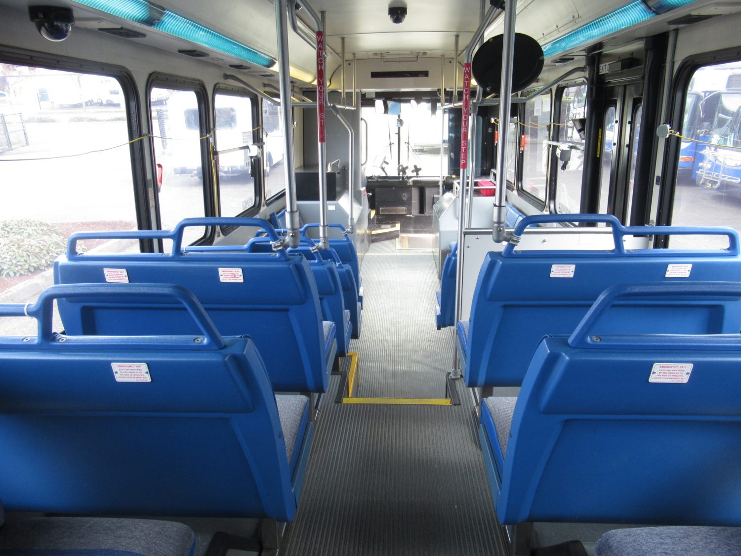 2007 Gillig Low Floor 32 Passenger ADA Transit Bus - T78387 - Image 9