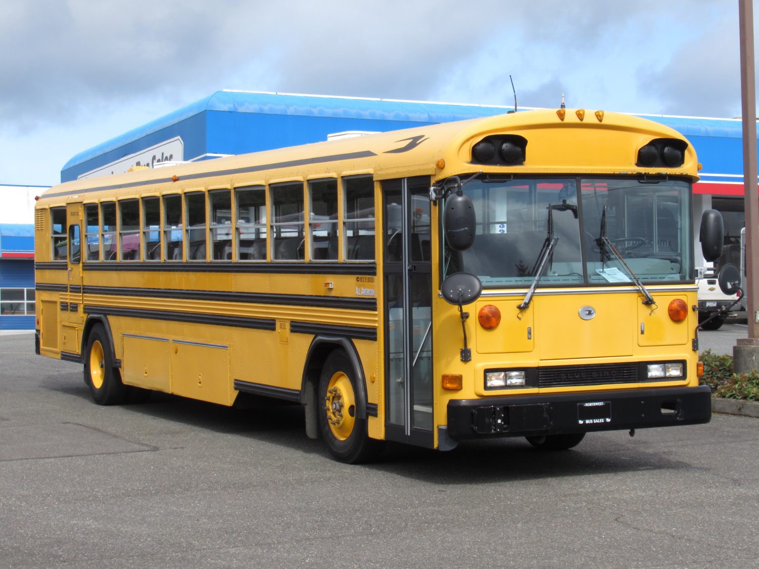 2003 Blue Bird All American 81 Passenger School Bus - B13149