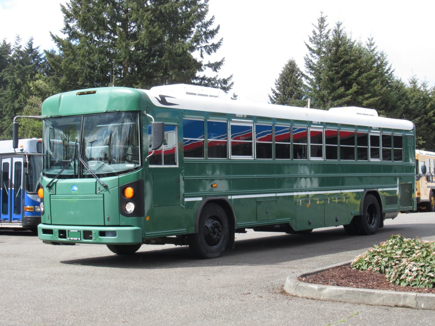 2011 Blue Bird All American 44 Passenger Commercial Bus - B81674 - Image 2