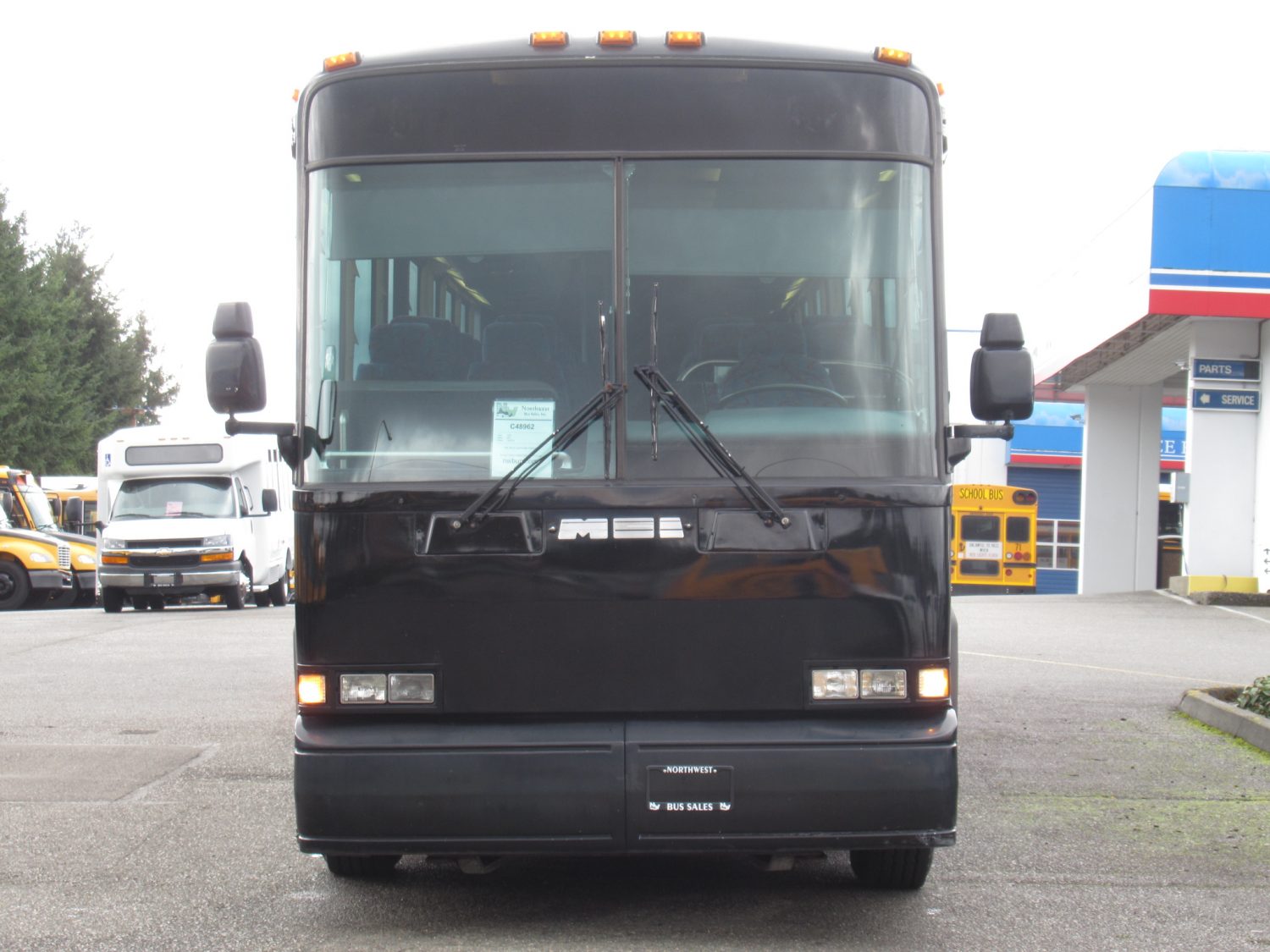 1997 MCI 102-DL3 55 Passenger Motorcoach - C48962 - Image 12