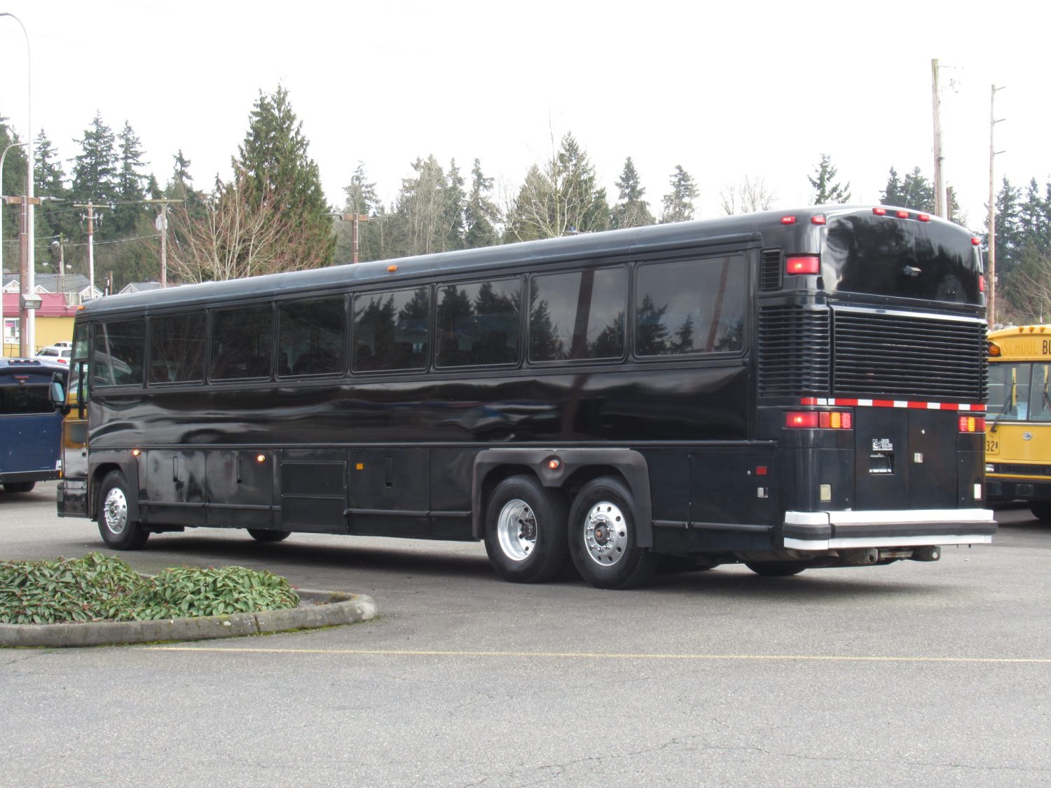 1997 MCI 102-DL3 55 Passenger Motorcoach - C48962 - Image 4